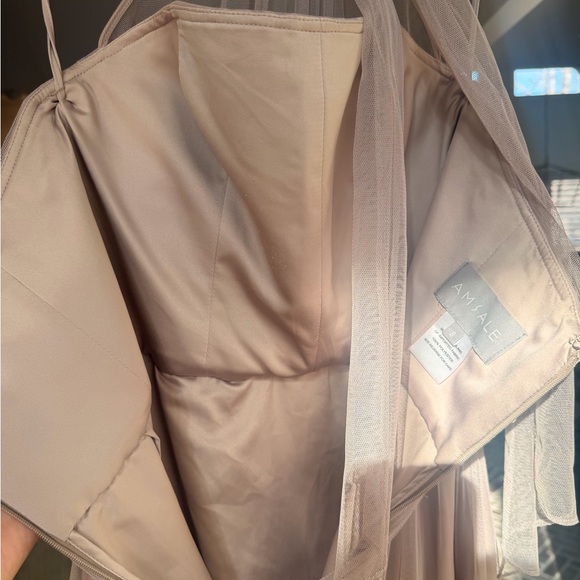 Amsale Gray net halter dress size 8! Beautiful! **damaged** - Picture 10 of 10